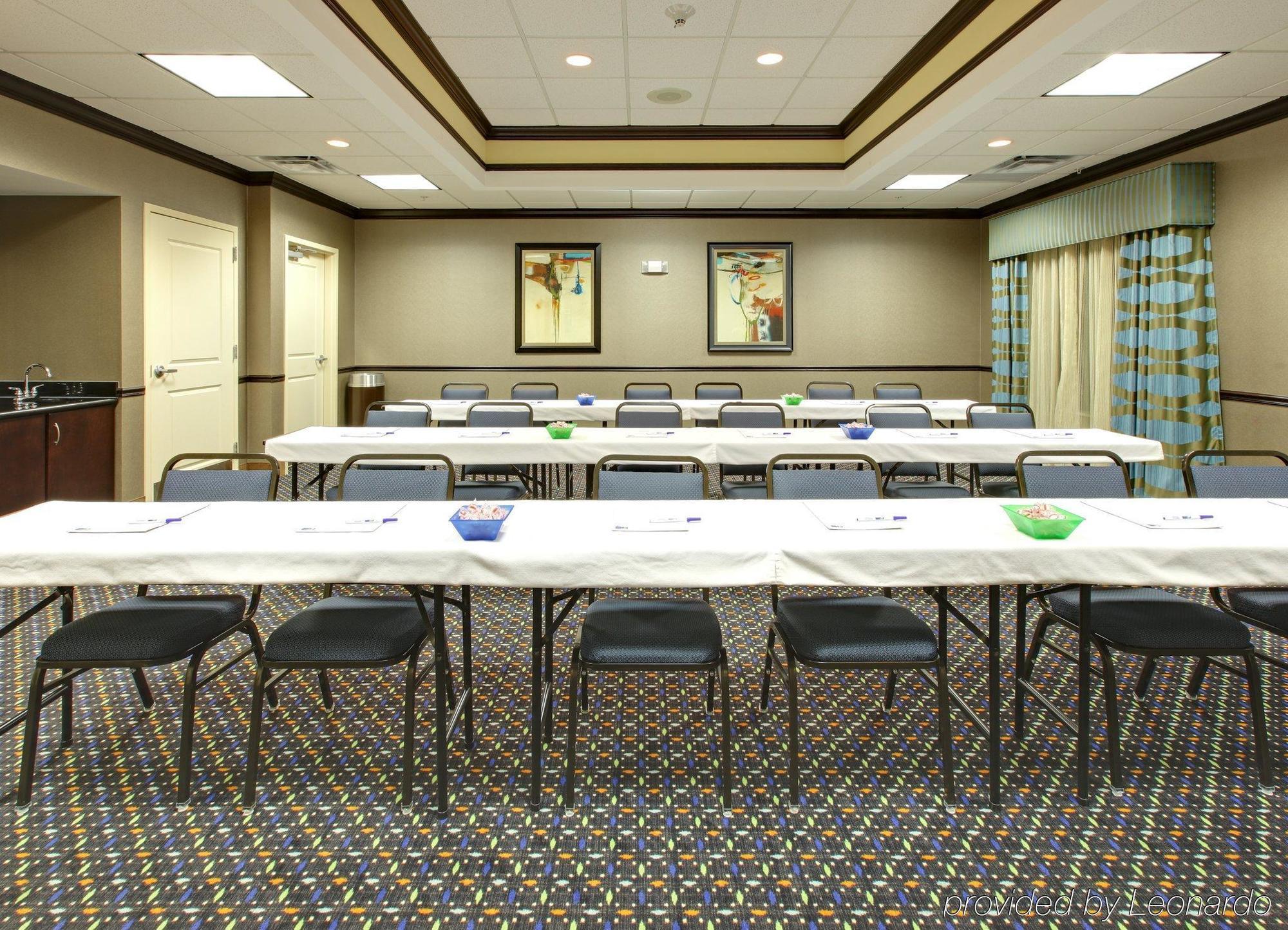 Holiday Inn Express & Suites Covington By Ihg Einrichtungen foto